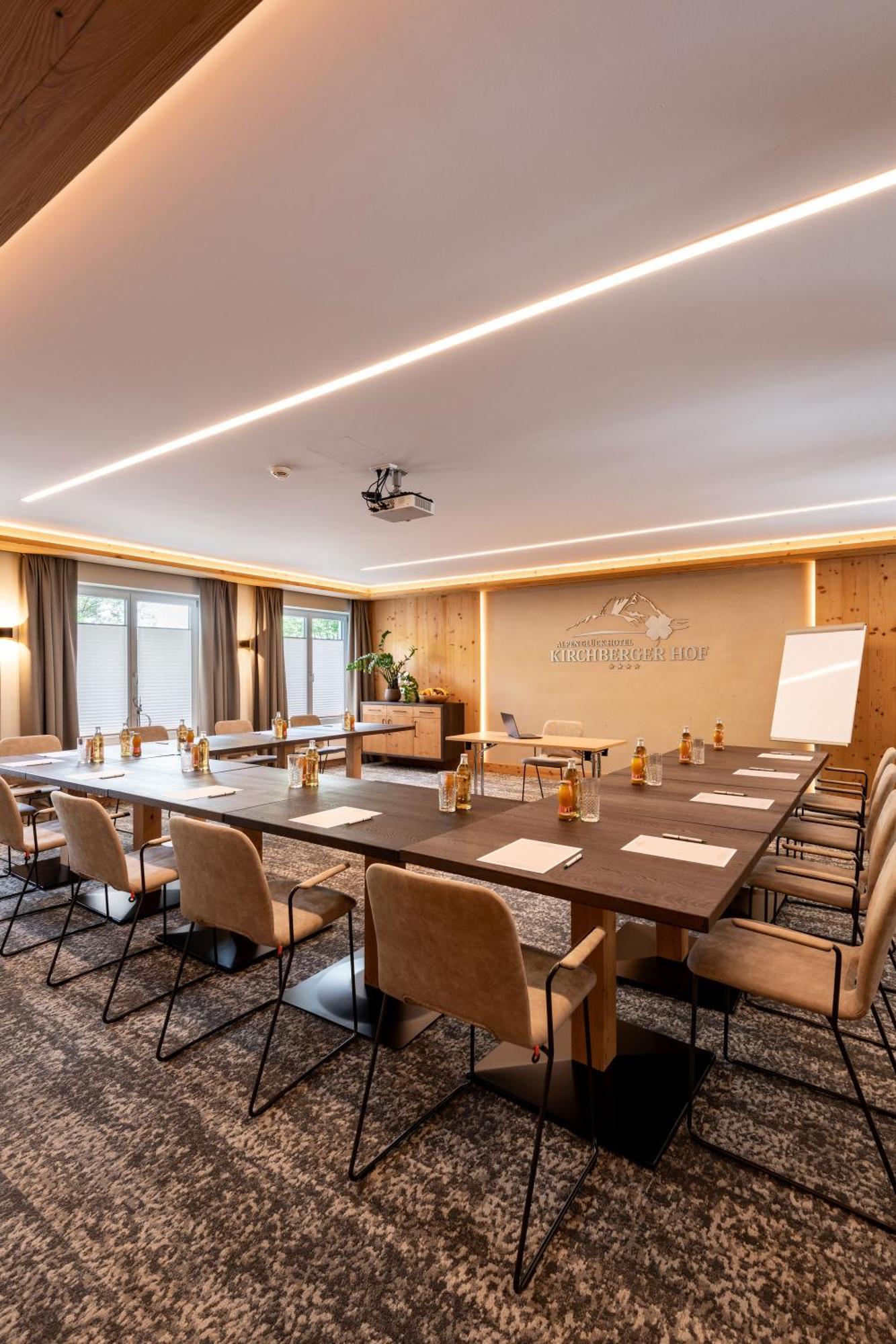 Alpen Glück Kirchberger Hof 4*